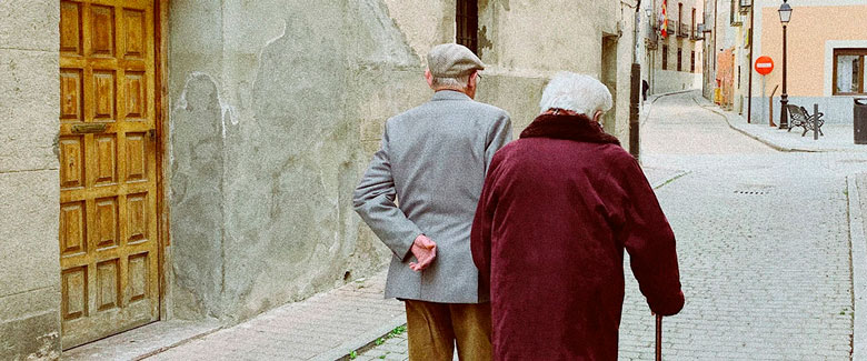 Consejos para los paseos de personas mayores en el desconfinamiento