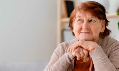 ¿Qué tipo de contrato de cuidadora de personas mayores existe?