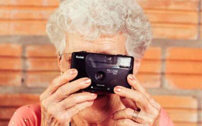 Cuidado de personas mayores con Alzheimer
