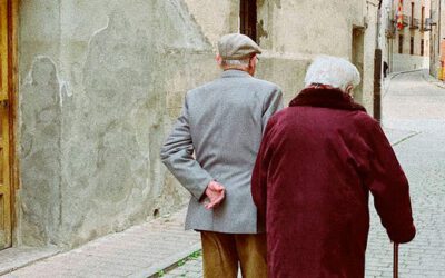 Consejos para los paseos de personas mayores en el desconfinamiento