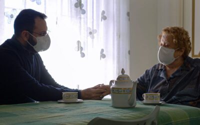 Necesito una persona para cuidar una persona mayor, ¿qué hago?