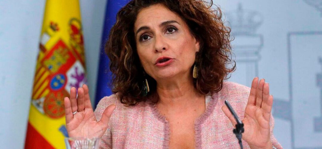 El Gobierno incrementa en más de 600 millones la ayuda al cuidado de personas mayores